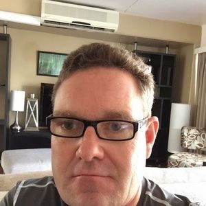 Meet your Posher, Kenneth